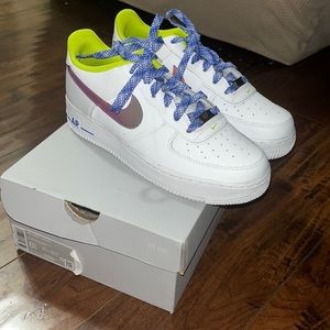 NEW Air Force 1 LV8 White/Multi-Color-Medium Blue